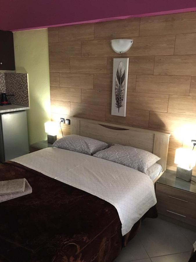 G M 1 Rooms Kentro In The Heart Of The City Larissa Buitenkant foto